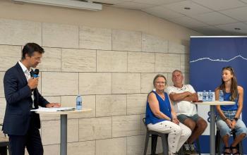Remise d'un chien guide d'aveugle